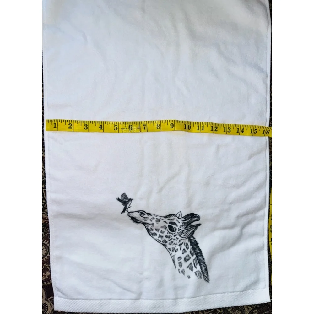 NWOT Terry Town Hand Towel 26 X 15 Terry Cloth 100% Cotton Velour Giraffe Bird